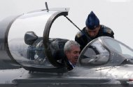 Tăriceanu și-a reînnoit licența de pilot „Alţii au pasiuni mult mai scumpe” 