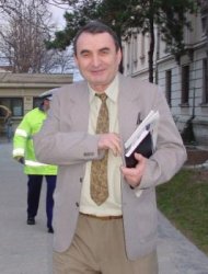 Fostul poliţist Vasile Creţu intră în media? 