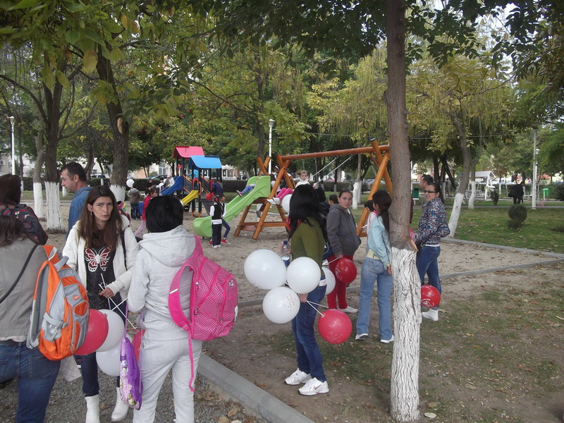 locuri de joaca alei piste pentru biciclisti fantani arteziene parc modern de 2 6 milioane de lei inaugurat