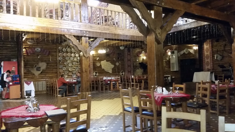 restaurantul rustic un tribut adus traditiei culinare romanesti galerie foto 515340