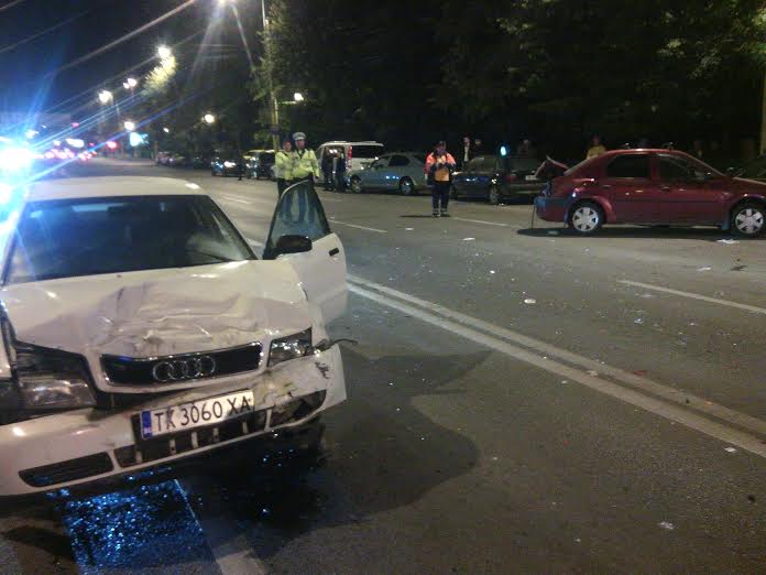 accident cu trei masini in zona city mall 515531