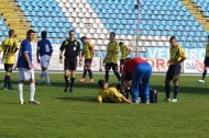UPDATE. Meci cu CF Brăila Fotbalistul Ionuţ Plămadă de la Farul, dus cu salvarea la spital   
