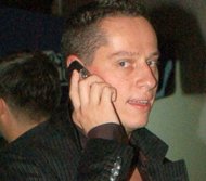 Mondenul Andrei Hrebenciuc a fost reţinut Fiul „greului PSD” Viorel Hrebenciuc, din braţele Elenei Băsescu în arestul poliţiei cu cătuşe de mâini