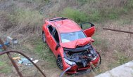 Accident spectaculos pe strada Traian O maşină a căzut în gol zece metri (galerie foto)