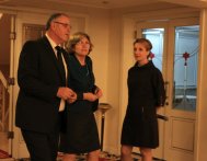 „Nu îl susţineţi pe Iohannis?/Nu discut aşa ceva“ Doina Carp, consilier judeţean PNL, merge pe mâna lui Tăriceanu 