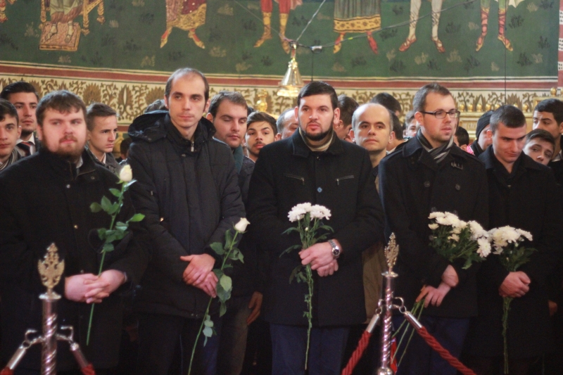 fotoreportaj zeci de preoti si enoriasi i au urat azi viata lunga arhiepiscopului tomisului 524646