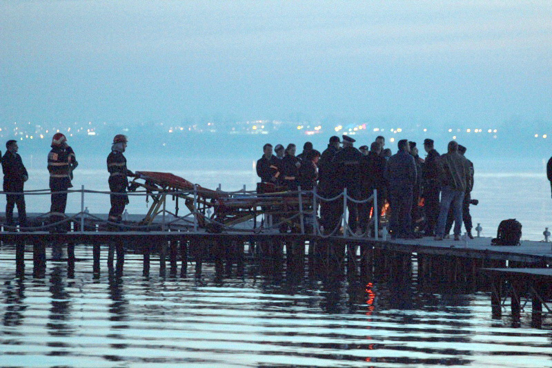 patru oameni care salvau vieti vor petrece craciunul in ceruri prabusirea elicopterului smurd in lacul