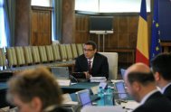 Guvernul discută azi eliberarea din funcţie a mai multor prefecţi şi subprefecţi