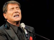 A căzut în stradă Muzicianul Udo Jurgens a murit