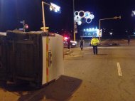 Accident rutier la intersecția bulevardelor Tomis cu Aurel VlaicuO dubă care transporta valori s-a răsturnat 
