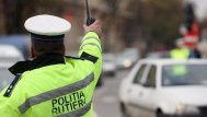 Peste 2.000 de poliţişti rutieri acţionează cu 450 de aparate radar 