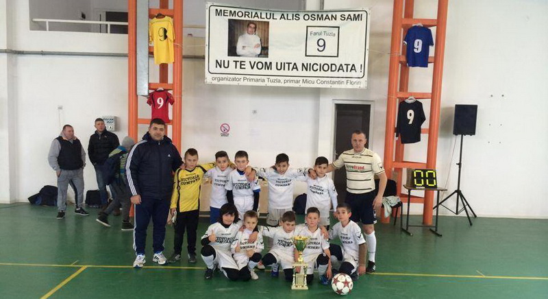 fostul stelist dorel zaharia a marcat cinci goluri in finala mare cs agigea ii a castigat memorialul