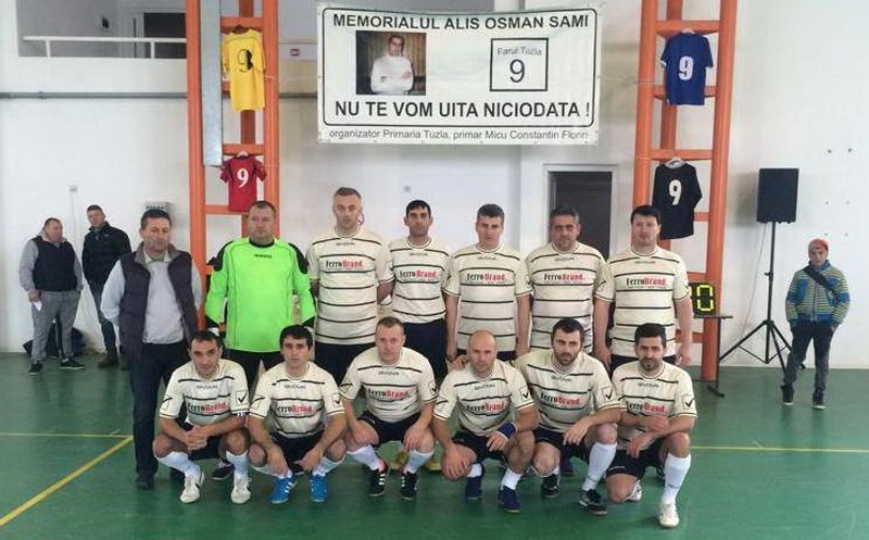 fostul stelist dorel zaharia a marcat cinci goluri in finala mare cs agigea ii a castigat memorialul