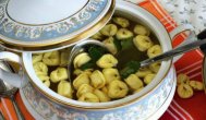 Ecuisine.ro Supă de pui cu tortellini