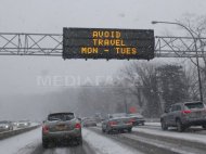 Stare de urgenţă în şapte state din America New York-ul, paralizat de furtuna de zăpadă (video)