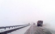 Accident din cauza viscolului Un autoturism era la un pas să se răstoarne, pe Autostrada Soarelui 