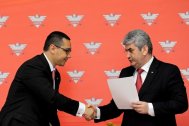Ponta şi-a delegat către Oprea atribuţiile de coordonare a Guvernului
