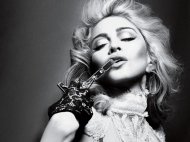 Melodia zilei Madonna – Living for Love