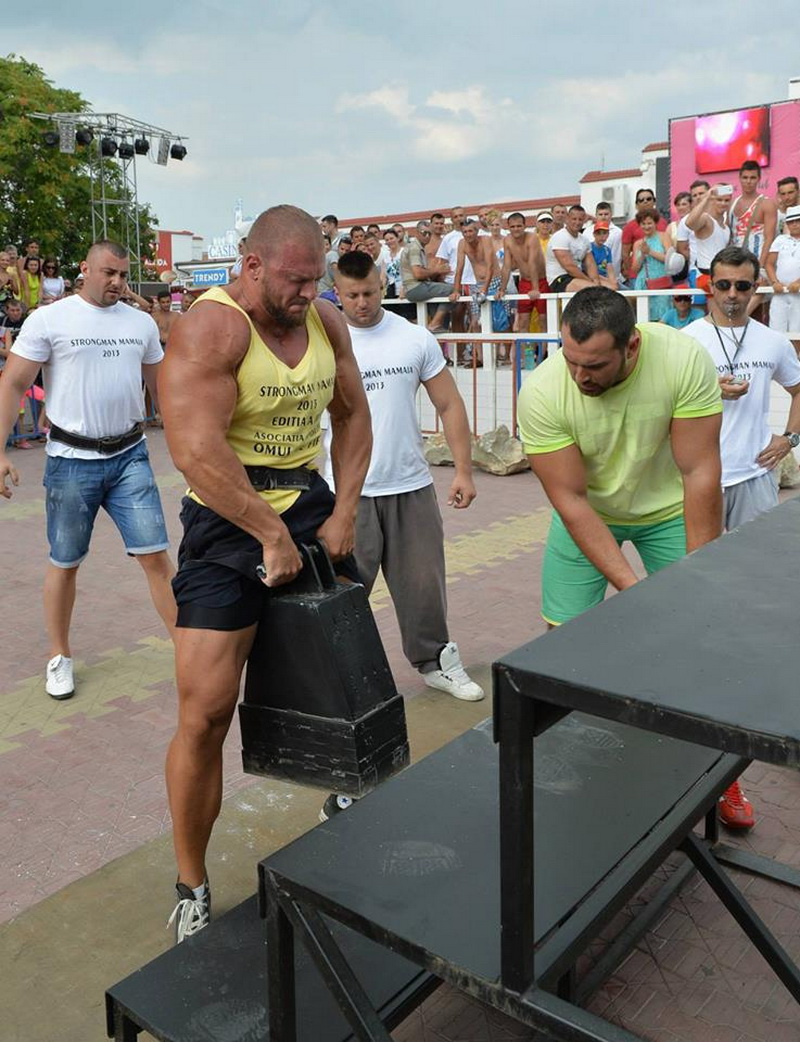 record stabilit la constanta omul de fier alex arginteanu a impins o locomotiva de 120 de tone video