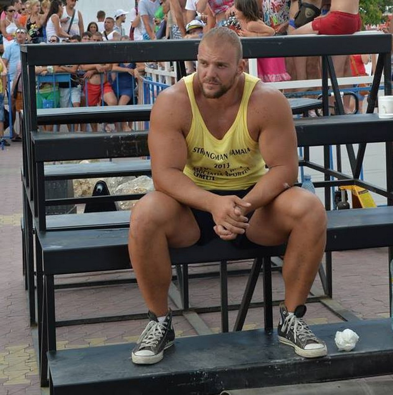 record stabilit la constanta omul de fier alex arginteanu a impins o locomotiva de 120 de tone video