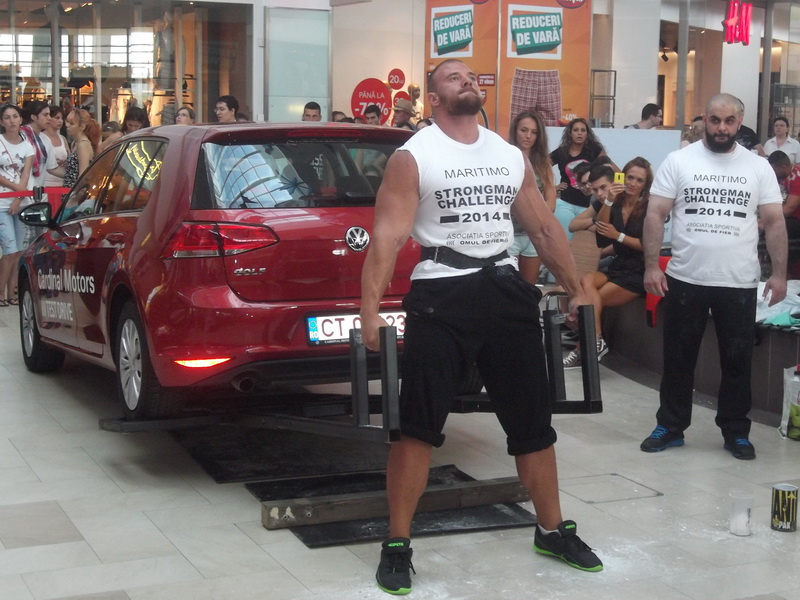 record stabilit la constanta omul de fier alex arginteanu a impins o locomotiva de 120 de tone video