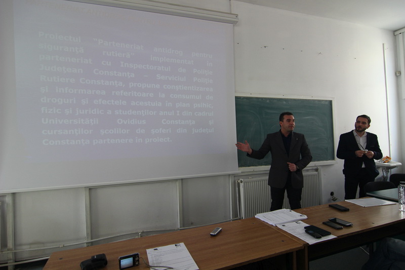 despre consumul de droguri si siguranta in trafic studentii de la ovidius au discutat cu reprezentantii