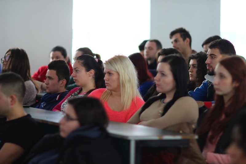 despre consumul de droguri si siguranta in trafic studentii de la ovidius au discutat cu reprezentantii