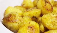 preparate-culinare.ro Cartofi copţi la cuptor