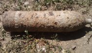 Pericol de explozie la Pecineaga Proiectil de artilerie neexplodat, găsit pe islaz