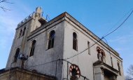 Scoasă la vânzare din 2013, încă îşi caută cumpărător Vila Şuţu - istoria secolului XIX, „pângărită” cu graffiti
