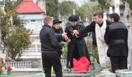 Azi plouă lin cu lacrimi pe morminte Ce tradiţii respectă credincioşii de Paştele Blajinilor în memoria celor adormiţi (galerie foto)  