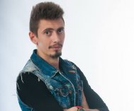 Comediantul Bogdan Nistor „Ca să reuşeşti pe scena de stand-up, ai nevoie de personalitate, pentru a putea face faţă tuturor situaţiilor“
