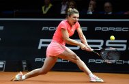 Caroline Wozniacki o învinge pe Simona Halep în semifinale la Stuttgart după 3 ore de joc