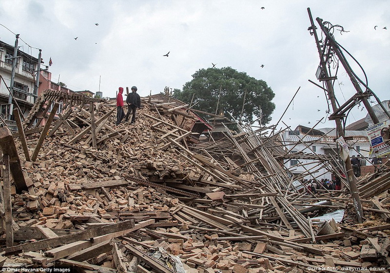 fotoreportaj atentie imagini socante cutremurul puternic care a lovit nepalul si care a luat peste 2