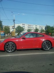 1 Mai aduce pe litoral nu doar turişti, ci şi maşini de lux