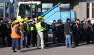Ies din nou în stradă Protestatarii din Portul Constanţa cer demiterea CN APMC în faţa Ministerului Transporturilor