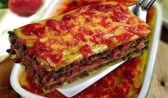 ecuisine.ro Delicii italieneşti. Lasagna cu vită şi usturoi