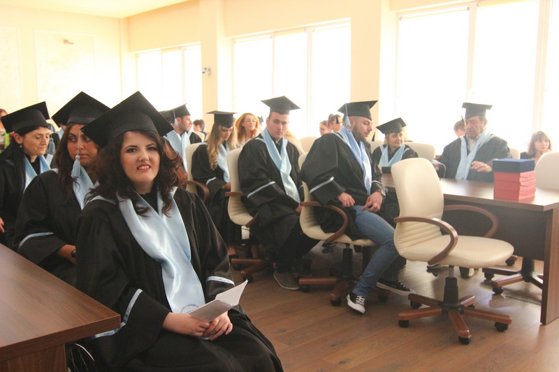 sefa promotiei 2015 iulian fota de la universitatea andrei saguna rodica mitu povestea unei luptatoare