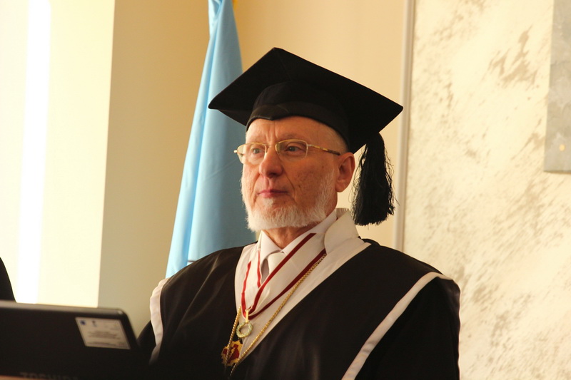 sefa promotiei 2015 iulian fota de la universitatea andrei saguna rodica mitu povestea unei luptatoare