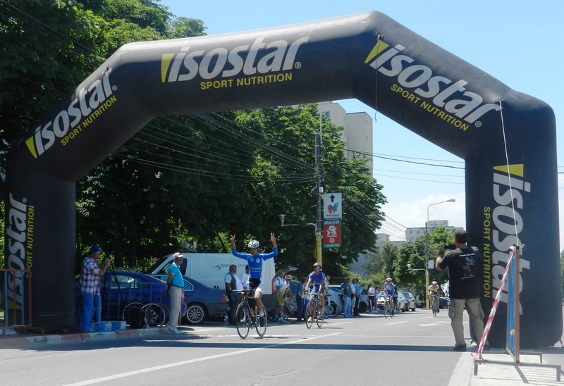 razvan florea organizator la constanta peste 130 de copii au participat de ziua lor la tomis kids duathlon