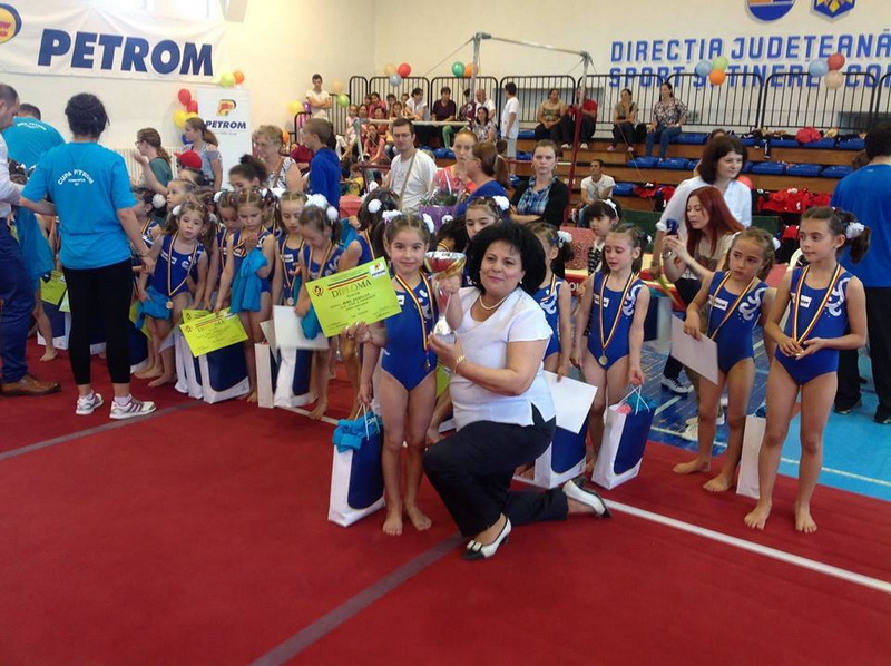 trei medalii pentru css1 constanta si cs farul gimnasta amalia petre aur si bronz la campionatul national
