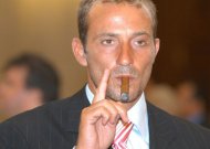 Demisia lui Radu Mazăre din funcţia de primar, citită în plenul Consiliului Local Municipal    