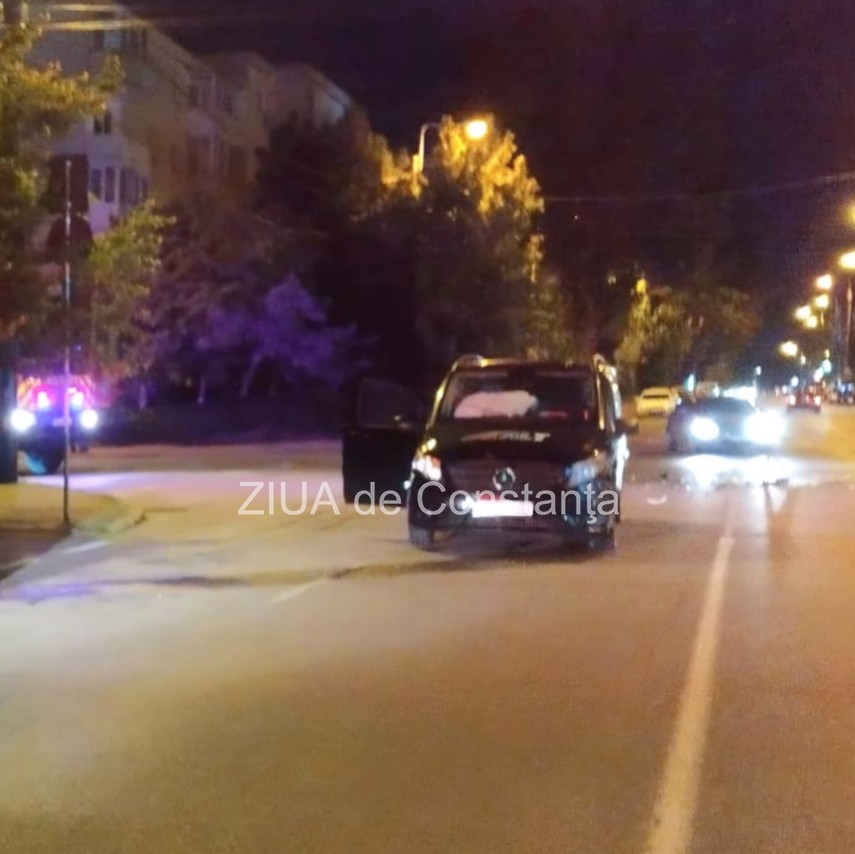 accident la intersectia strazilor mangaliei cu caraiman in municipiul constanta doua autoturisme implicate
