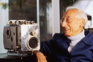 Ştiaţi că..? Într-o zi de 11 iunie 1910 - s-a născut Jacques-Yves Cousteau, oceanolog francez (video)    