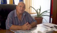 Clădirea şcolii, aproape finalizată Primarul comunei Lumina - „Vom începe cu dreptul noul an şcolar, în casă nouă“