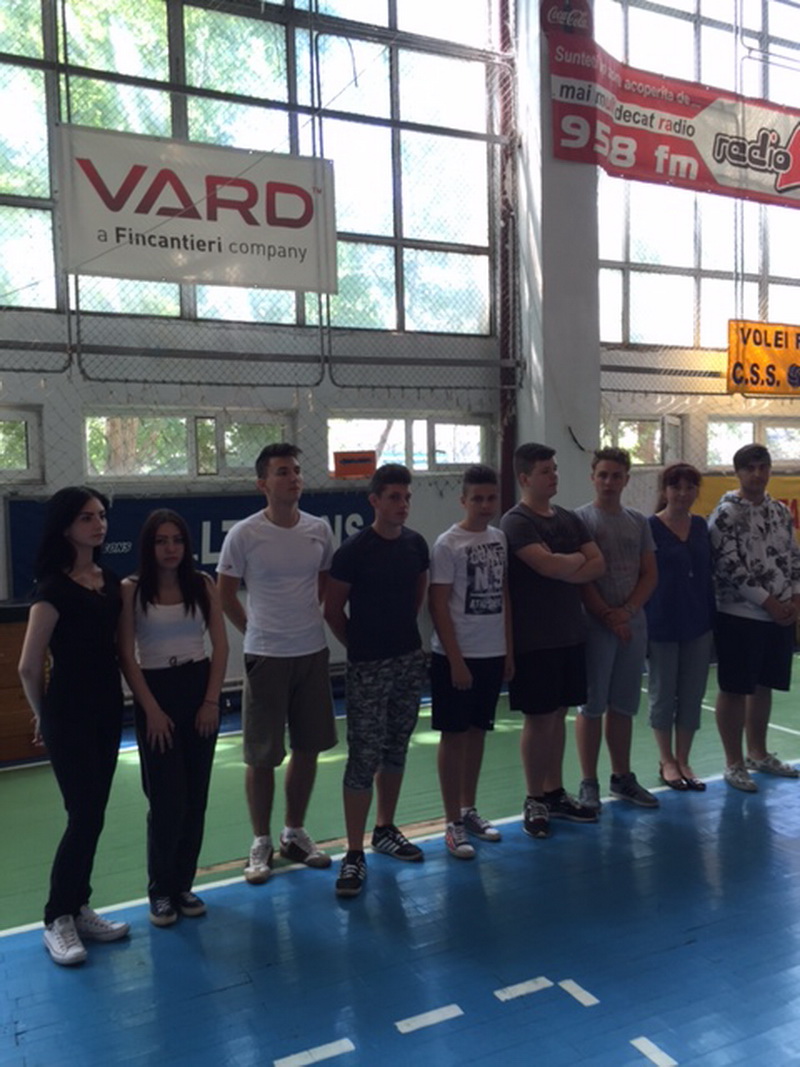 elevii de la liceul nicolae rotaru si cei de la scoala 37 locul 3 la faza regionala a concursului cu