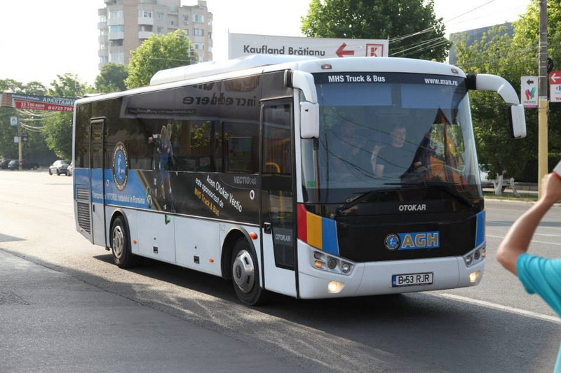 pe langa florin cernat l au luat si pe ciprian vasilache catalin anghel a revenit la fc viitorul galerie