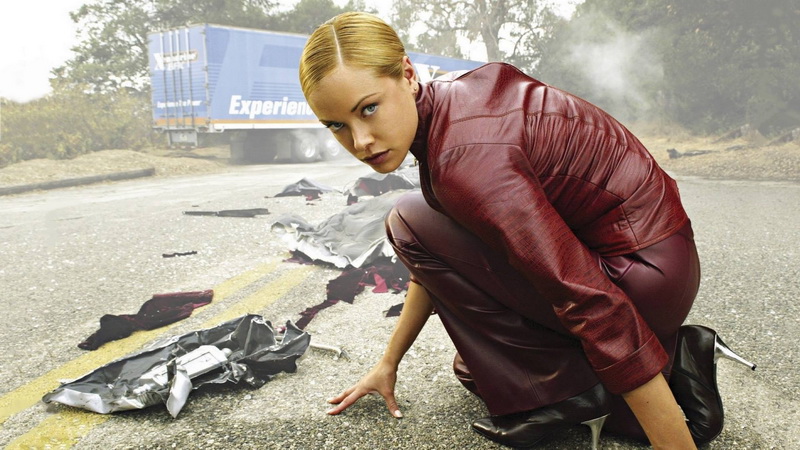a jucat in terminator 3 alaturi de arnold schwarzenegger actrita kristanna loken vine la constanta la