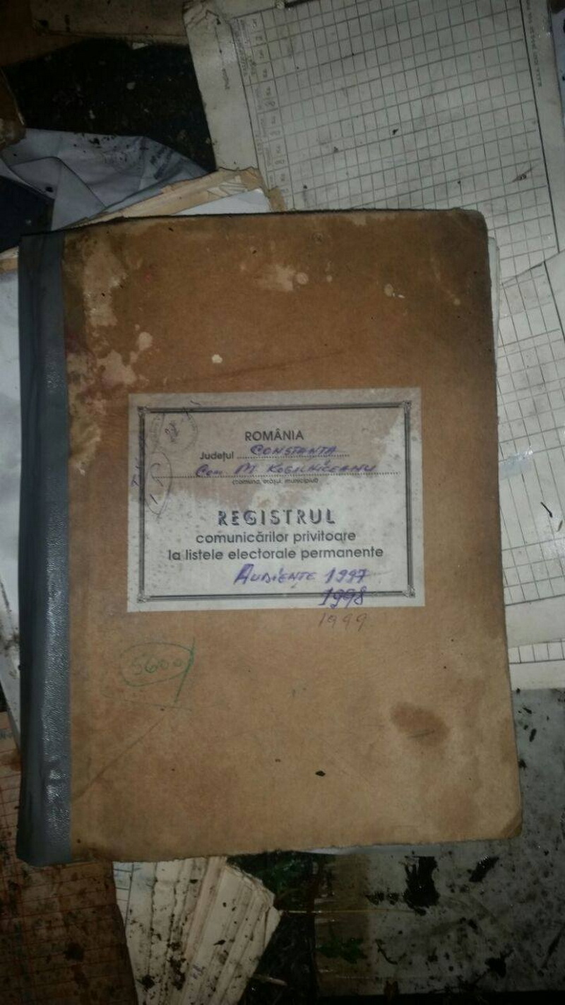incendiu la o anexa a primariei mihail kogalniceanu anca belu erau niste registre ale fostului cap urmau