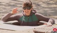 Funny video Femeie oarbă care cade în canalizare